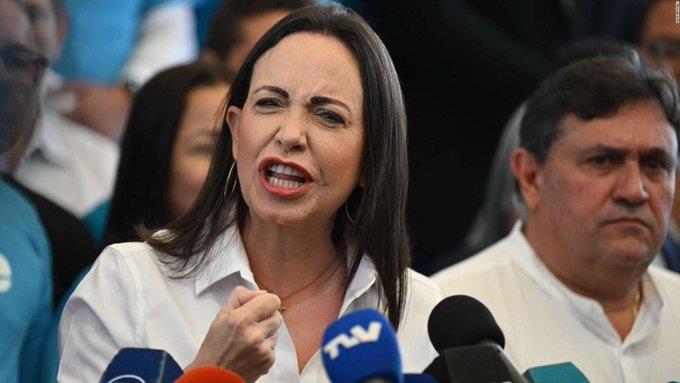 Denuncia Machado podría ser arrestada junto con su equipo