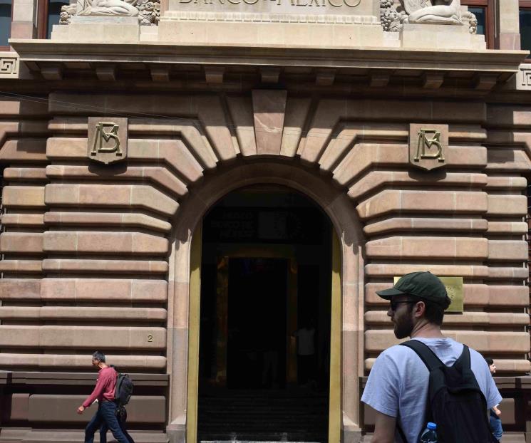 Inflación aún está lejos del objetivo: Banxico