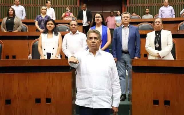 Designa Congreso de Guerrero a militar como nuevo fiscal