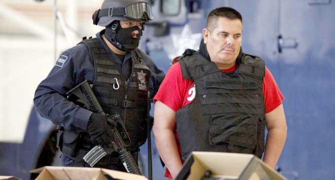 Frena Juez extradición a EU de El Chango Méndez