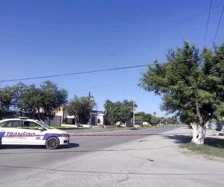 Intentan asaltar farmacia, luego disparan a policías, los detienen