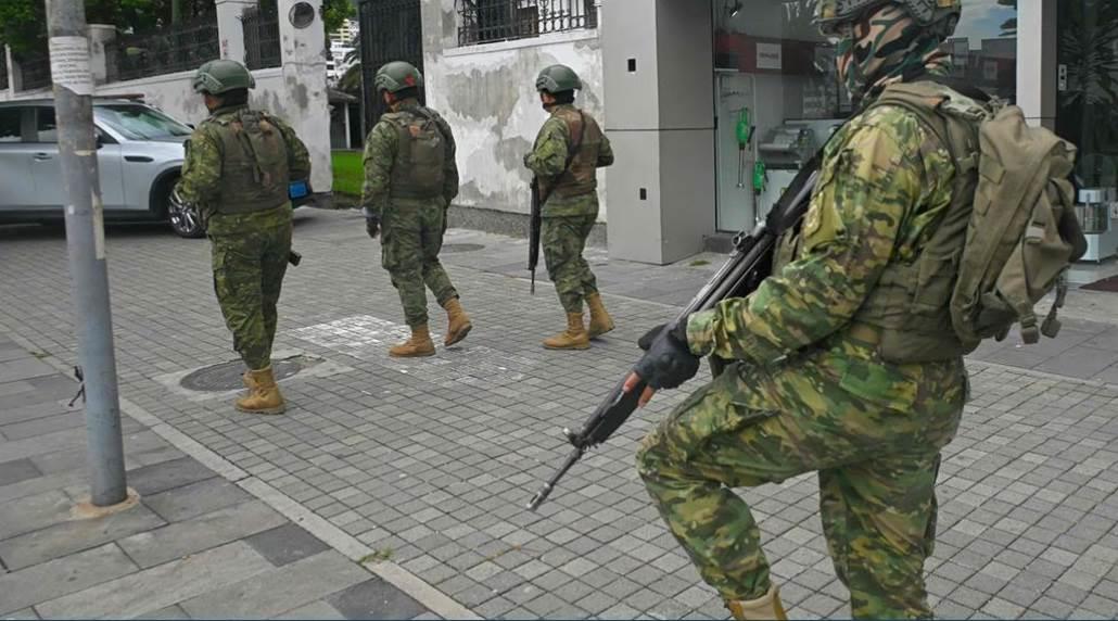 México exige a Ecuador respetar soberanía