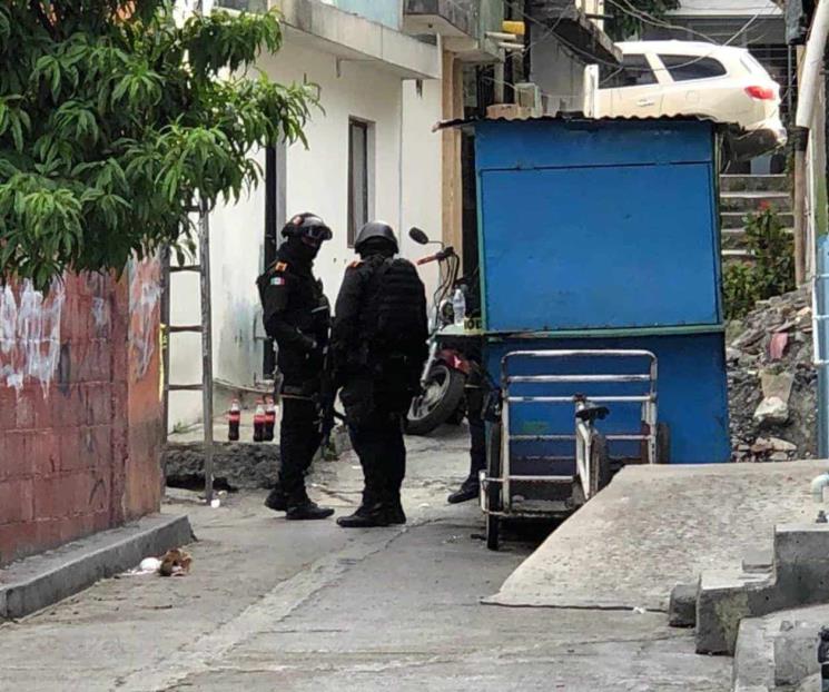 Hieren a adolescente a balazos al sur de Monterrey