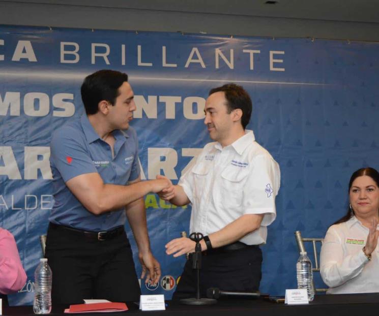 Refrenda César Garza unión con estructura del PAN en Apodaca