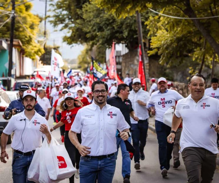 Ofrece David de la Peña “Raite” a los automovilistas