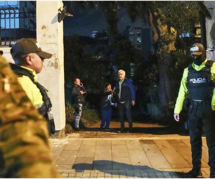 Salen 18 mexicanos de Quito a la CDMX