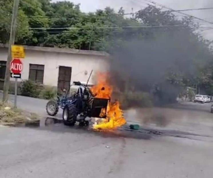 Acaba fuego con vehículo