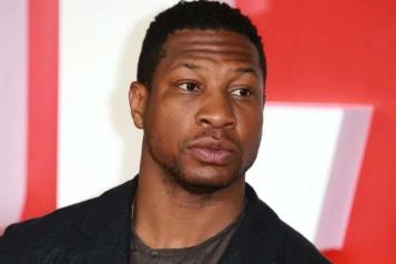 Libra Jonathan Majors cárcel, recibirá curso de violencia doméstica
