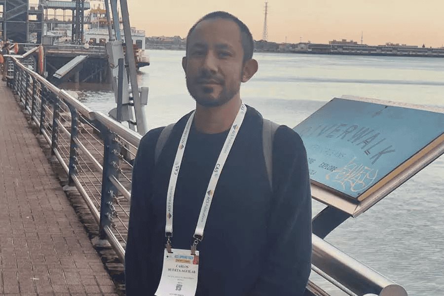 ¡Química con la ciencia! Profesor Tec destaca en congreso mundial