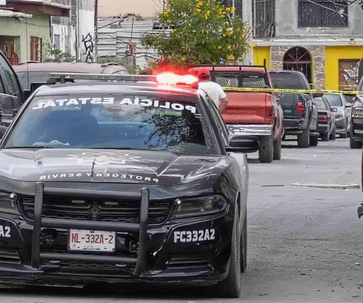 Ejecutan a hombre por la espalda en su casa