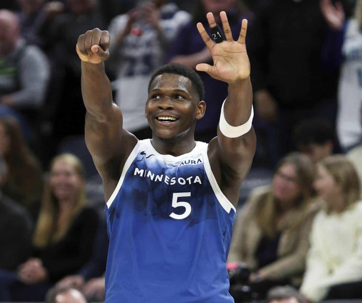 Genera Edwards 51 puntos y Minnesota toma el liderato
