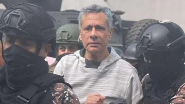 No me dio libertad, pero me dio dignidad, dijo Glas de AMLO