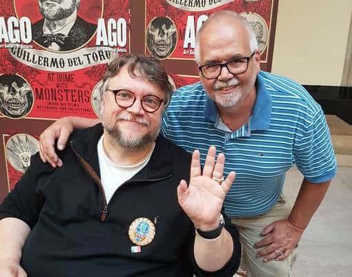 Dona del Toro libros en apoyo a la causa humanitaria en Gaza