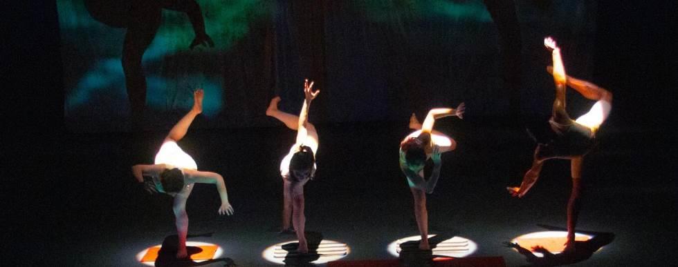 Participan alumnos de FAE en festival francés
