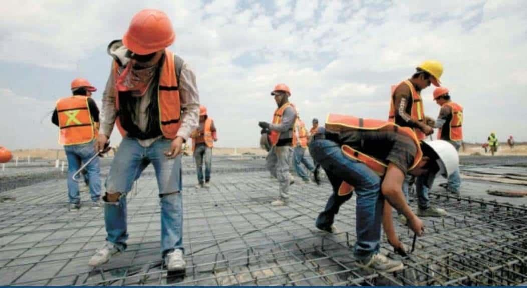 Tropieza la actividad industrial en febrero por construcción
