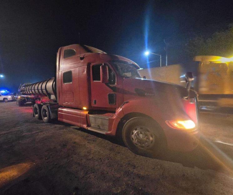 Aseguran 20 mil litros de hidrocarburo y detienen a uno en Mina Aseguran 20 mil litros de hidrocarburo y detienen a uno en Mina