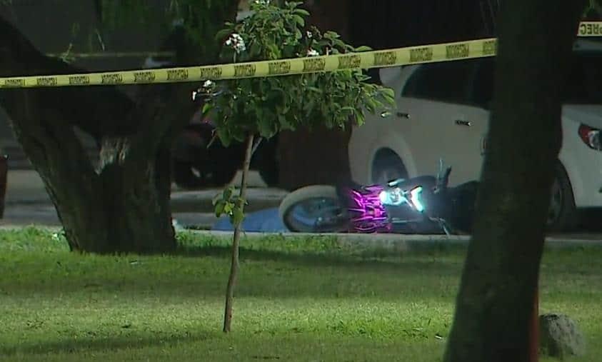 Lo ejecutan a bordo de su moto en Apodaca
