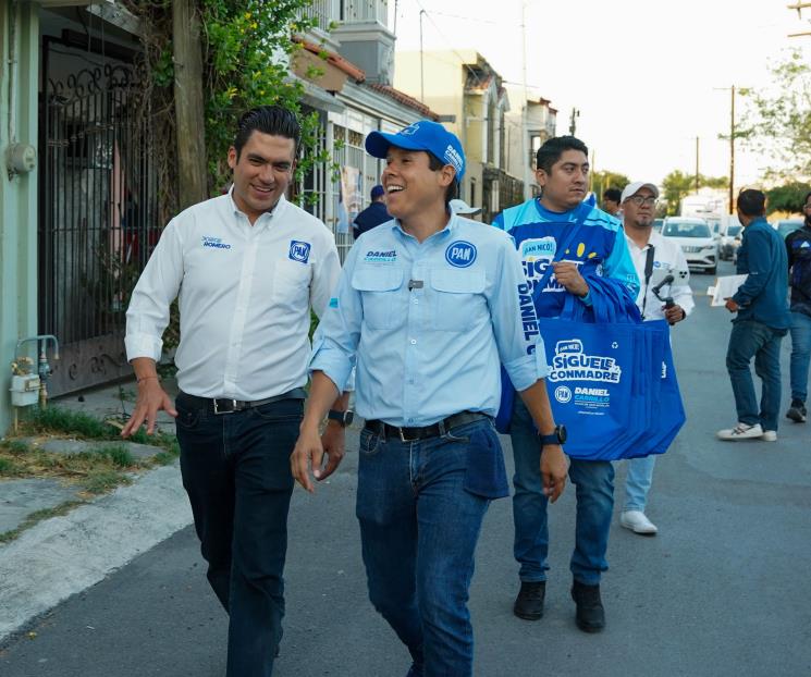 Recorre Daniel Carrillo calles de Costa del Sol Recorre Daniel Carrillo calles de Costa del Sol