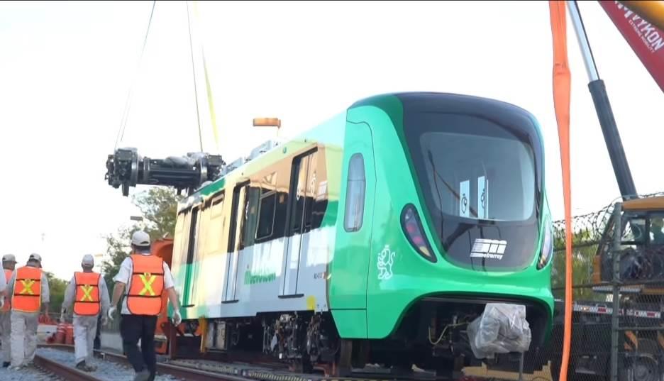 Llega a NL nuevo vagón de Línea 1 del Metro