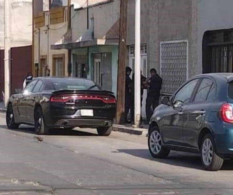 Descubren 2 cuerpos tras incendio; uno decapitado
