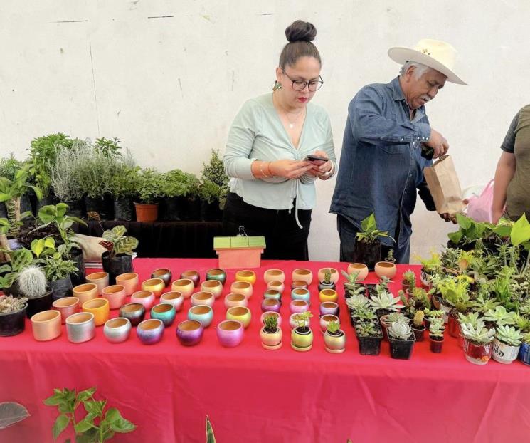 Realiza NL primera feria de Emprendimiento Comunitario