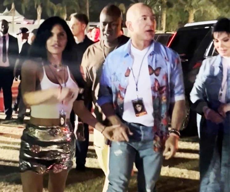 Avistan a Jeff Bezos y Lauren Sánchez en Coachella