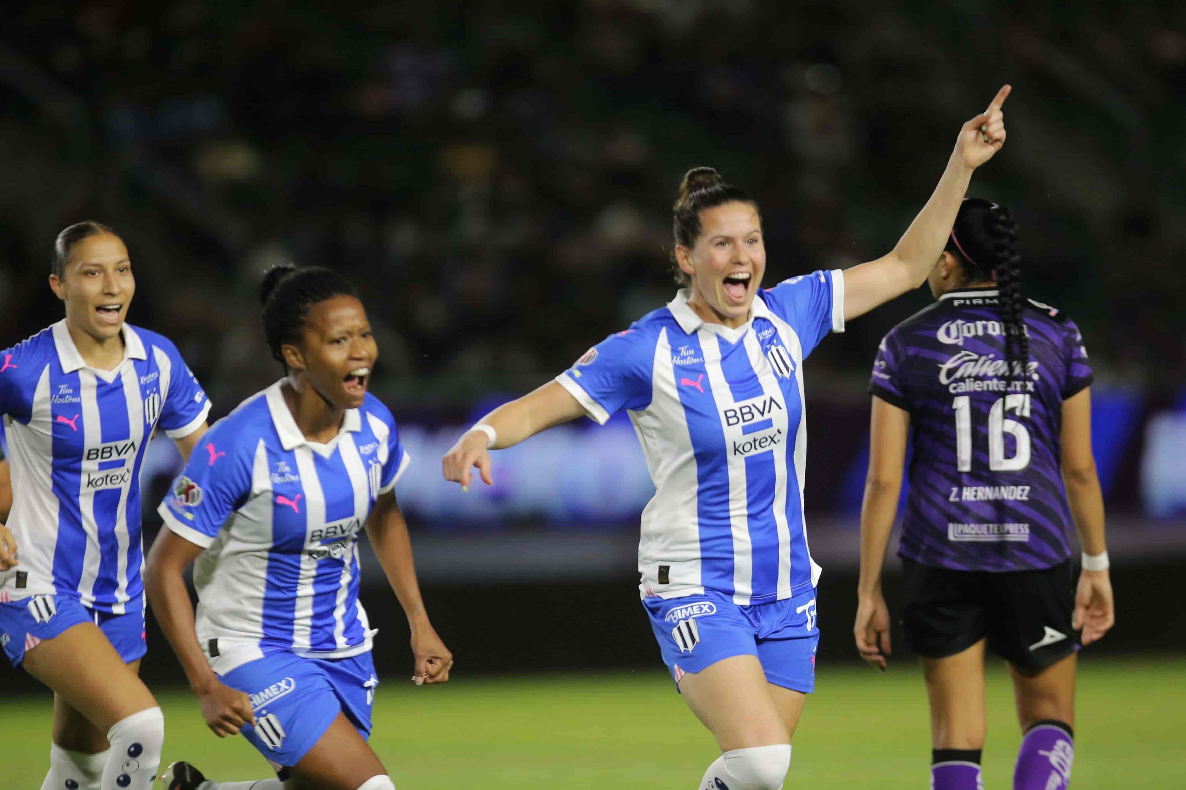 Merel Van Dongen hace el 1-0.
