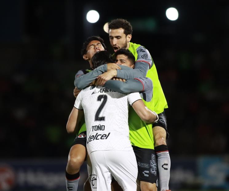 Logran Xolos apenas su primera victoria