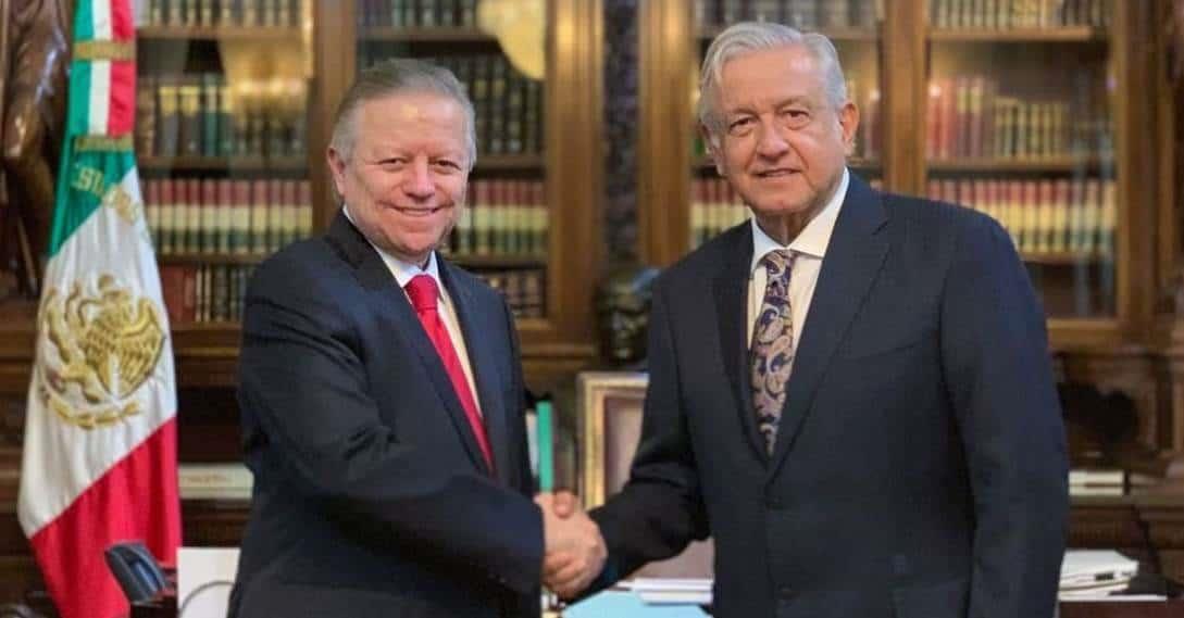 AMLO respalda a Arturo Zaldívar por investigación