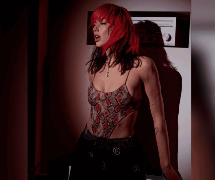 Corona TIME a Dua Lipa como la persona más influyente del mundo