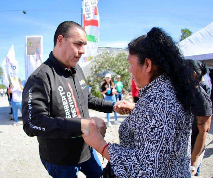 Legislará Heriberto a favor de los estudiantes