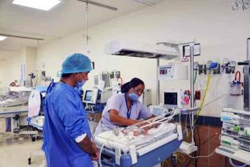 Separan a siamesas en Materno Infantil