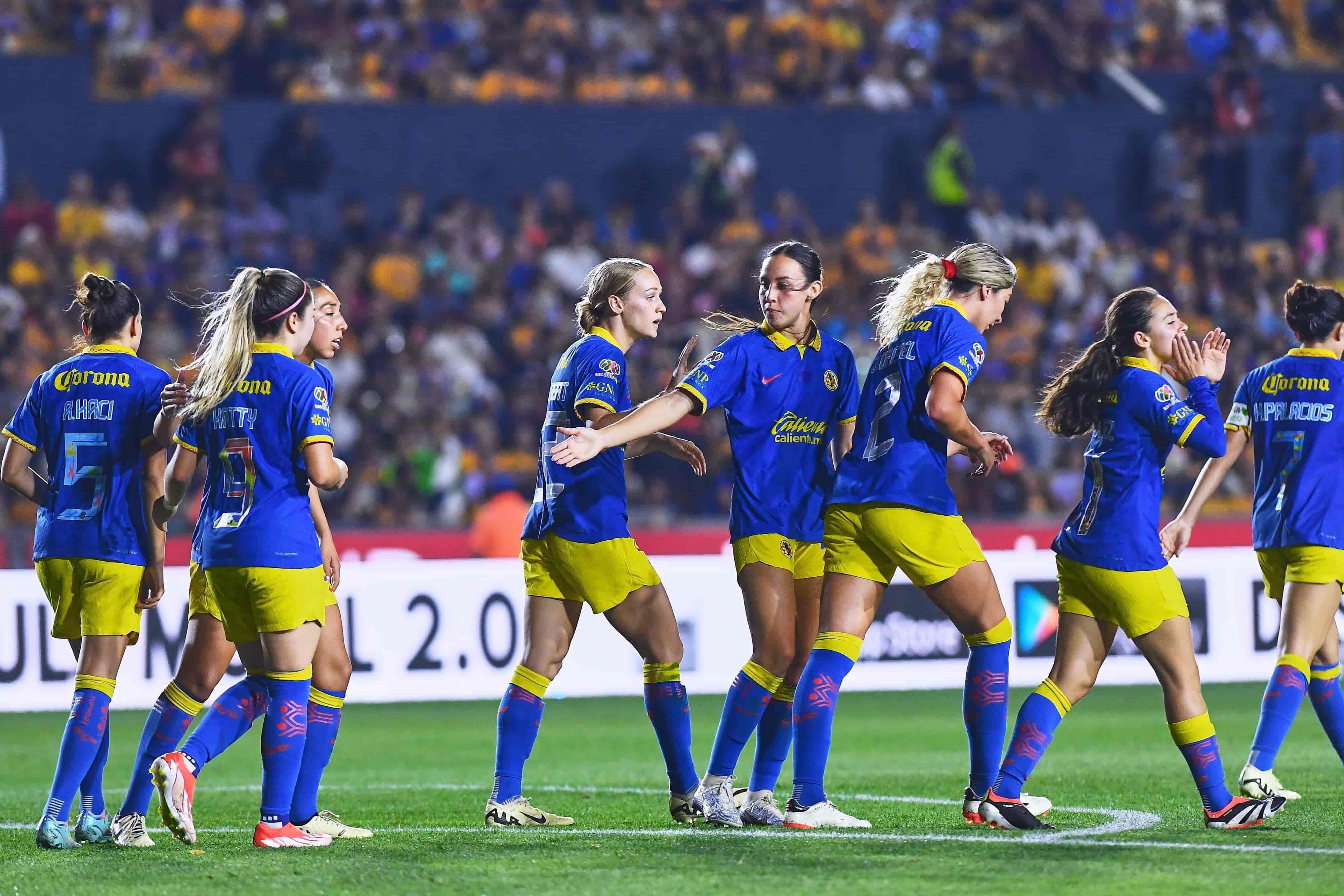 América remonta por autogol de Tigres.