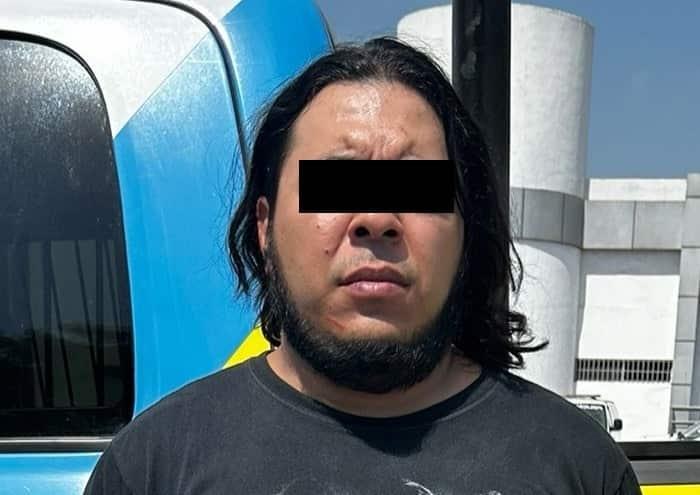 Intenta estrangular a su pareja