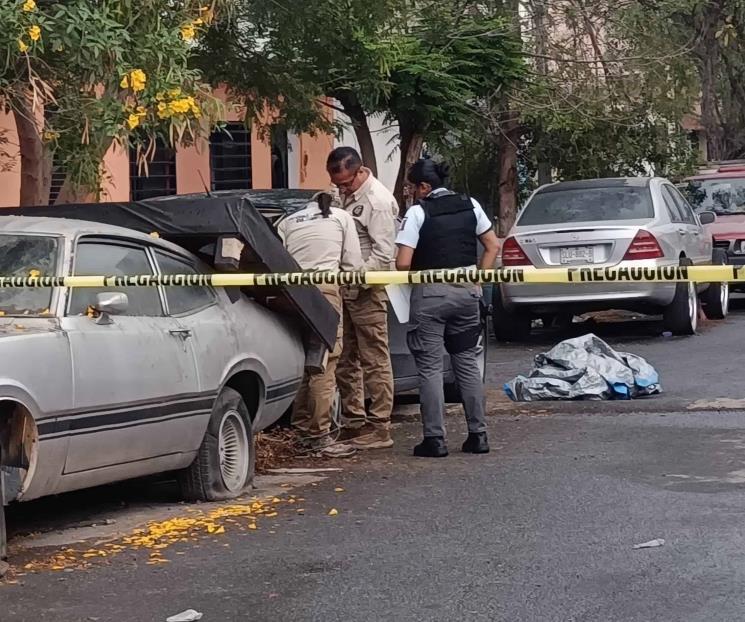 Hallan auto con impactos de bala