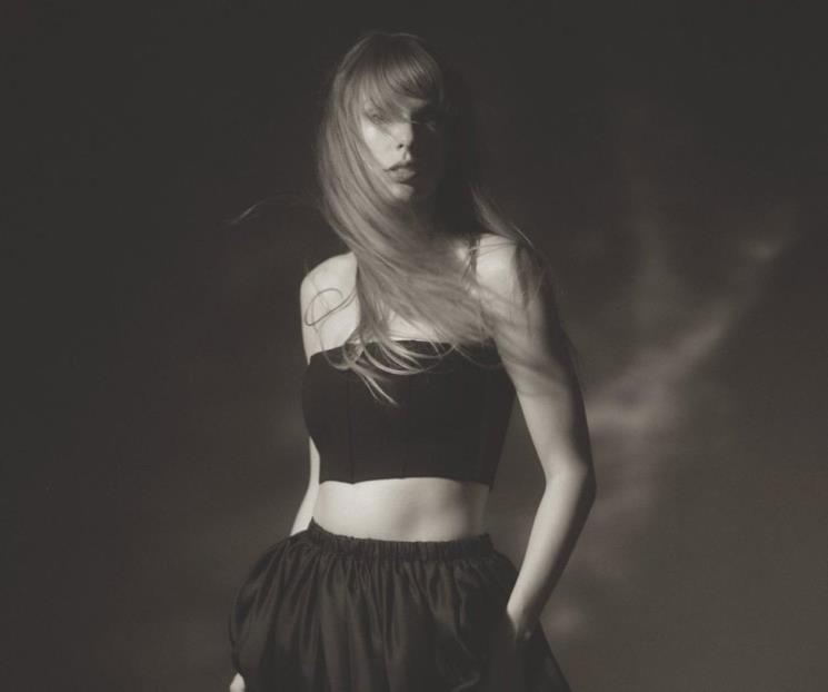 Sorprende Taylor Swift con 15 canciones nuevas de su álbum