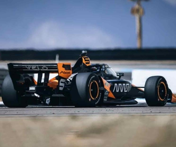 Lidera regio Patricio OWard práctica uno en Long Beach