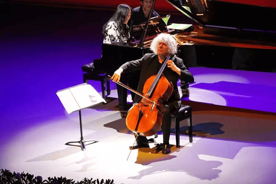 Chelista Steven Isserlis revive clásicos de chelo y piano en el Tec