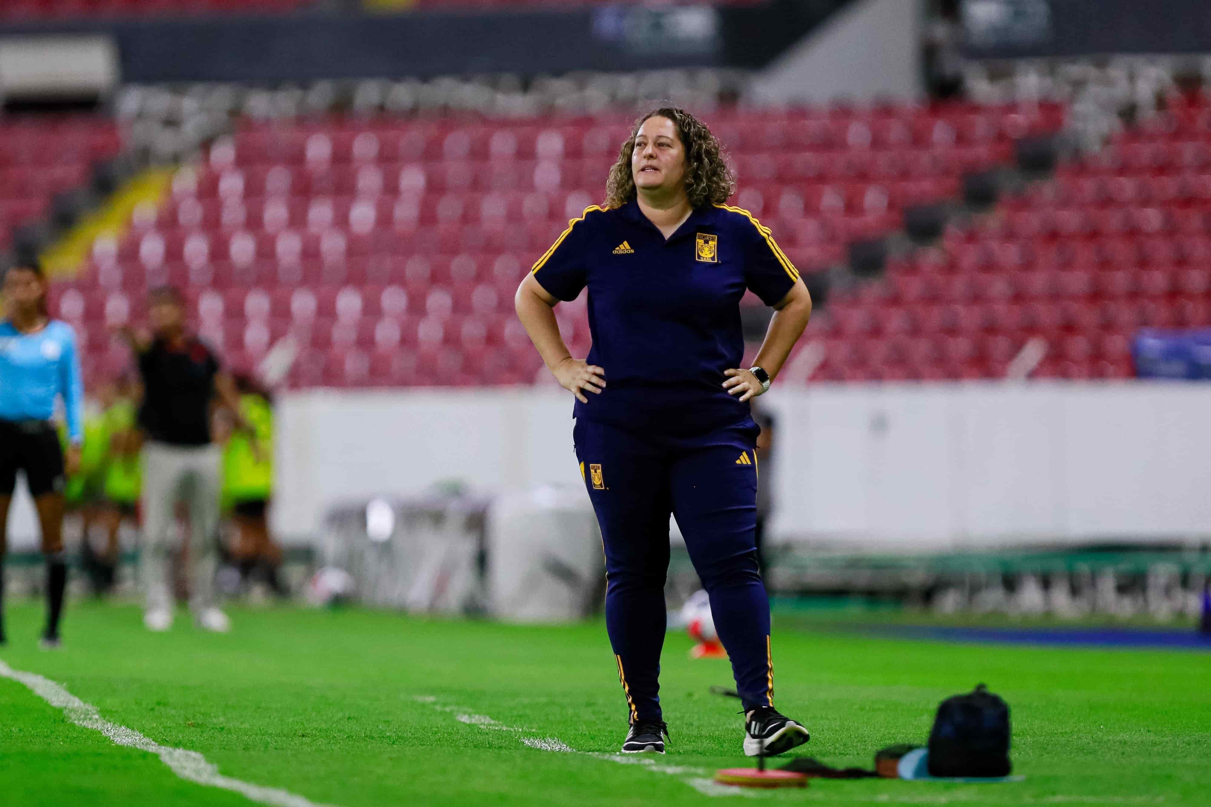Milagros Martínez.