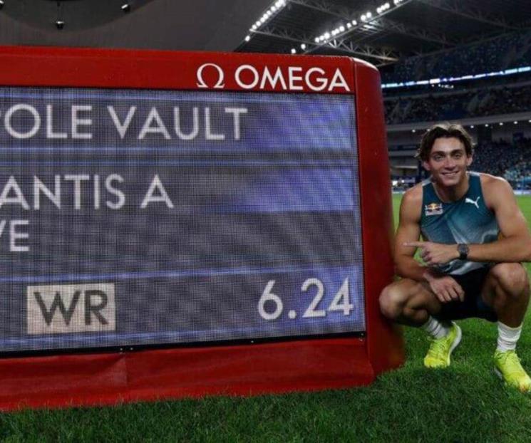 Rompe sueco por octava vez récord mundial en salto con pértiga
