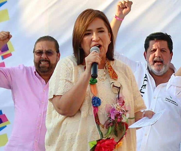 Se lanza Xóchitl Gálvez contra Evelyn Salgado