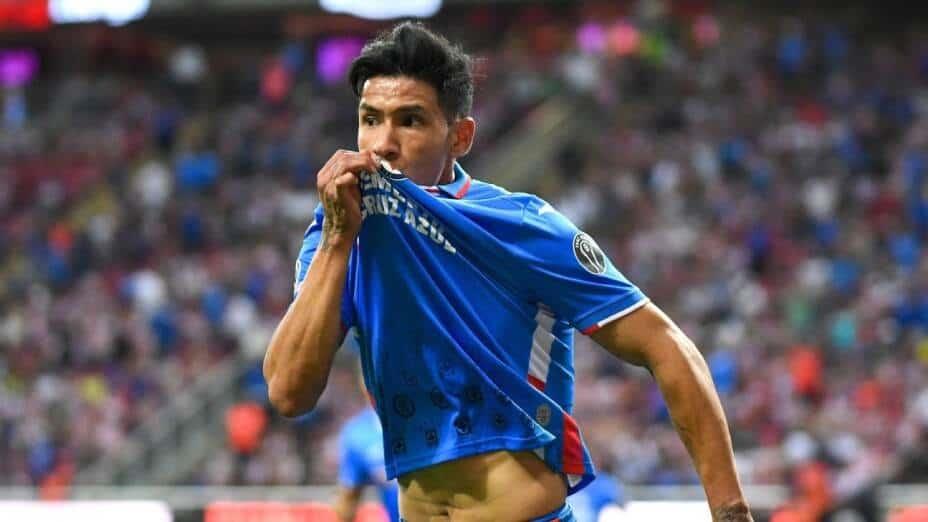 Cruz Azul, a sumar