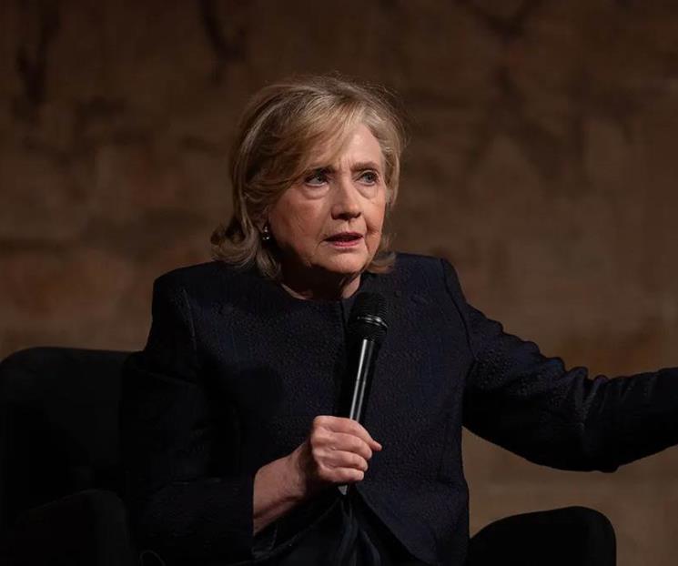 Trump quiere seguir modelo de Vladimir Putin: Hillary Clinton Trump quiere seguir modelo de Vladimir Putin: Hillary Clinton