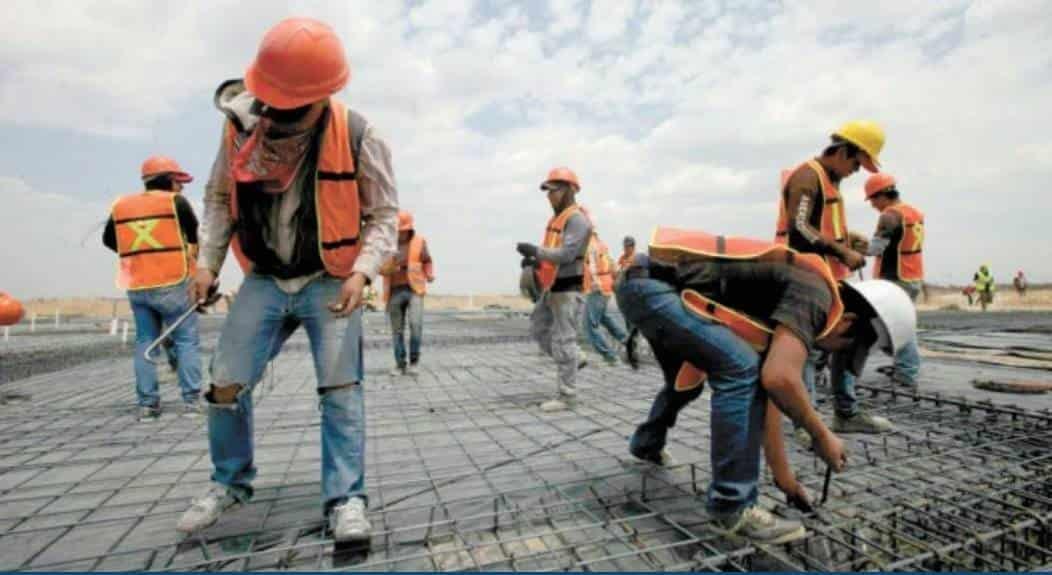 Producción de constructoras liga dos meses a la baja: Inegi