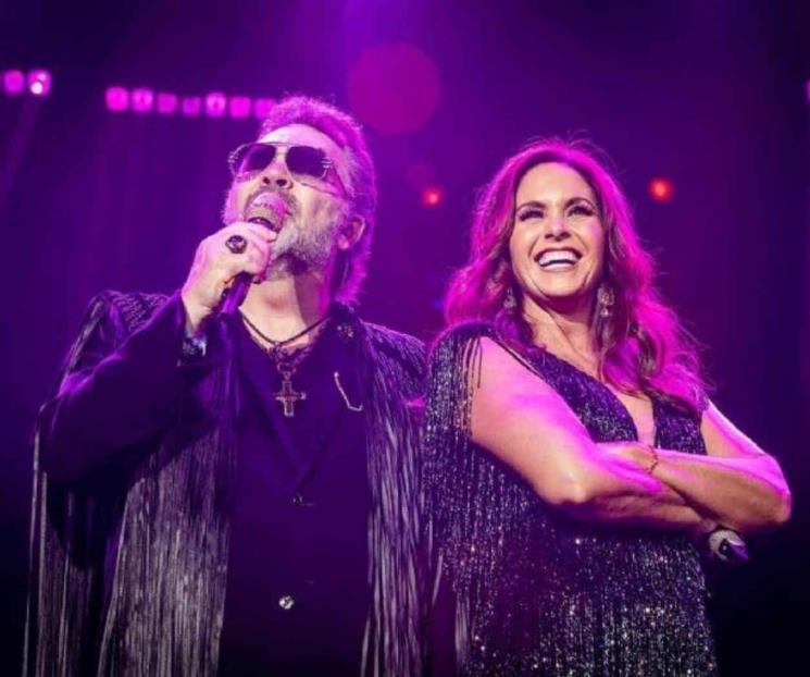 Lucero le declara su amor a Mijares en programa “Juego de Voces” Lucero le declara su amor a Mijares en programa “Juego de Voces”