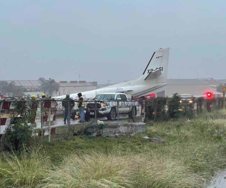 Se despista avión en aterrizaje