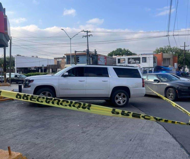 Detienen a hombre a bordo de camioneta en San Nicolás