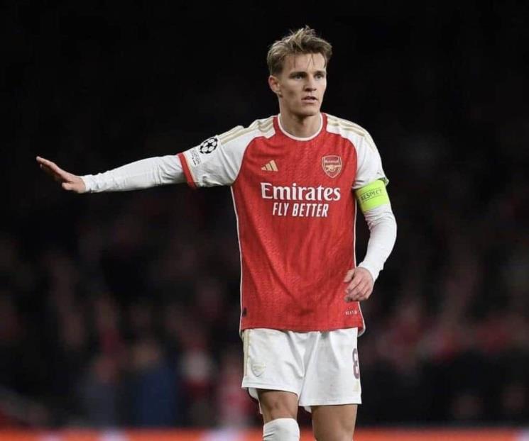 Golea Arsenal al Chelsea para seguir en la cima de la Premier 