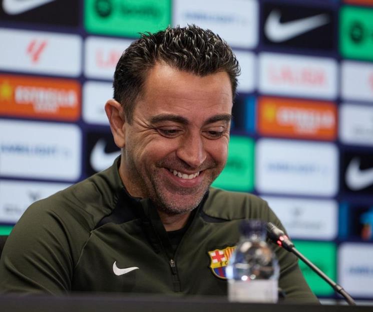 Xavi analiza seguir en el FC Barcelona