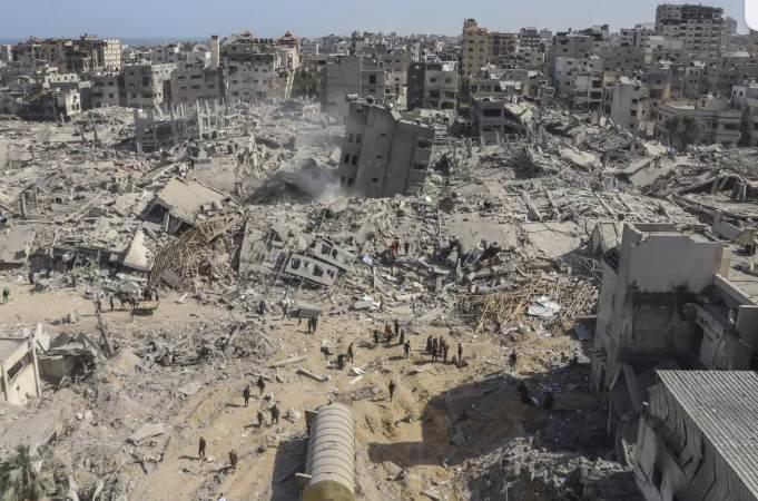 Pide la ONU investigar fosas comunes en hospitales de Gaza